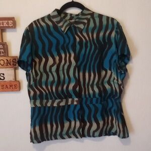 Pre-loved button down top